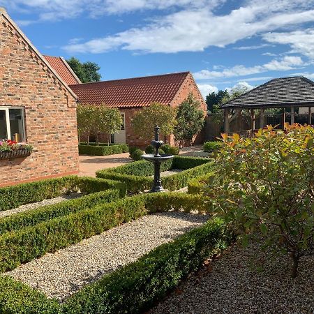 Meals Farm Holiday Cottages - The Stables North Somercotes Экстерьер фото